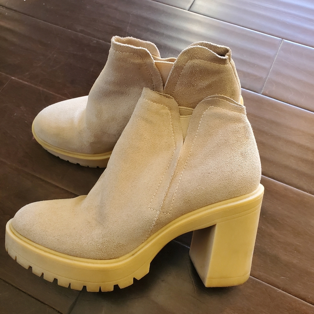 Dolce Vita Ankle Boots